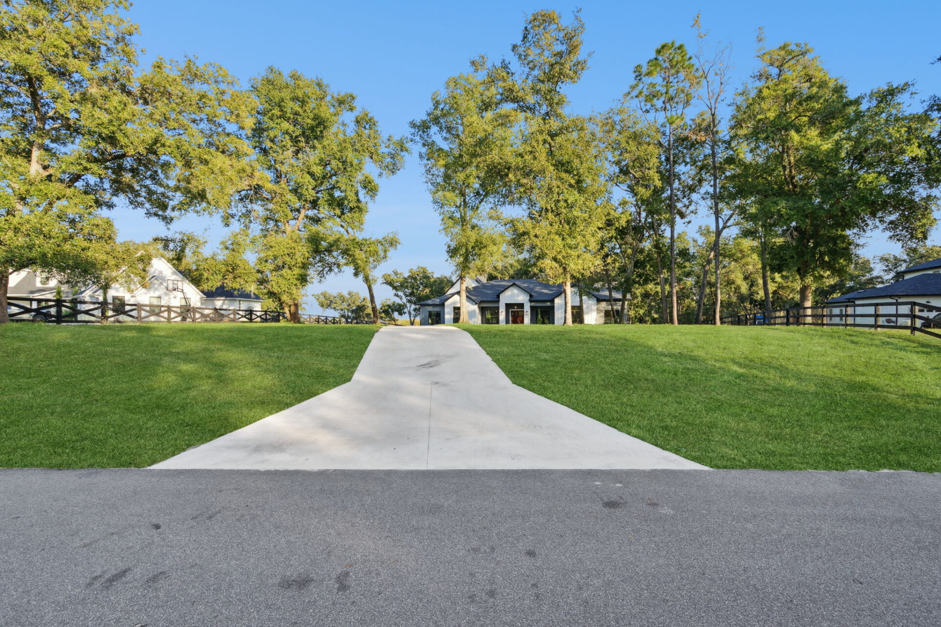 1-web-or-mls-20240_Wolf_Spgs_Ct__Clermont__FL_34715-19606_DSC02263